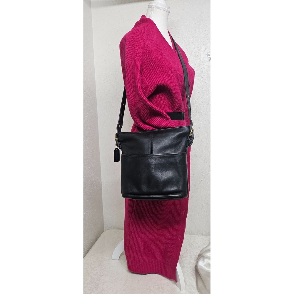 Vintage Coach 4153 Bleecker Bucket Bag/ Black/Glove Tanned Leather + Bonus Strap - Picture 7 of 16